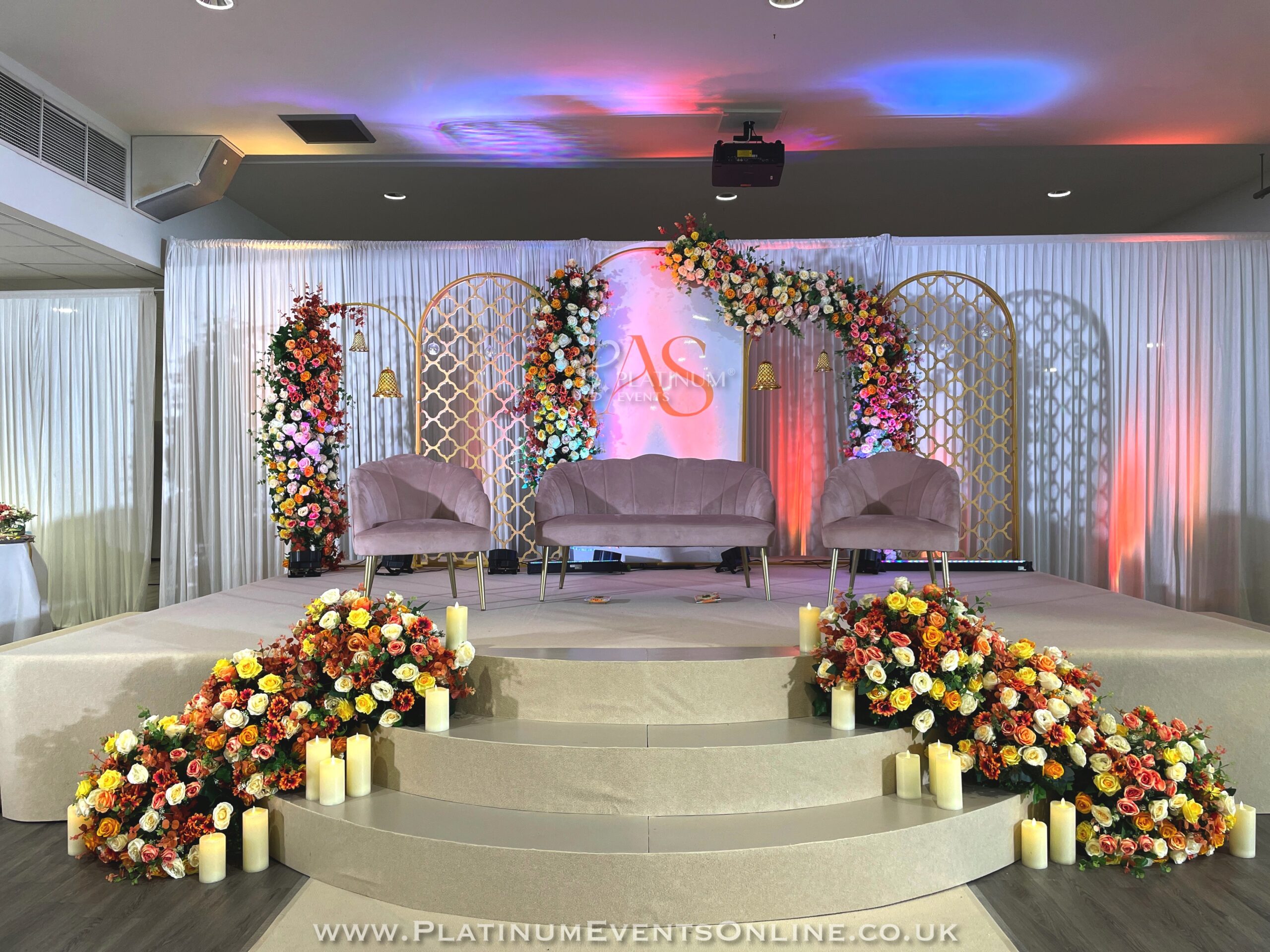 5 arch engagement stage setup
